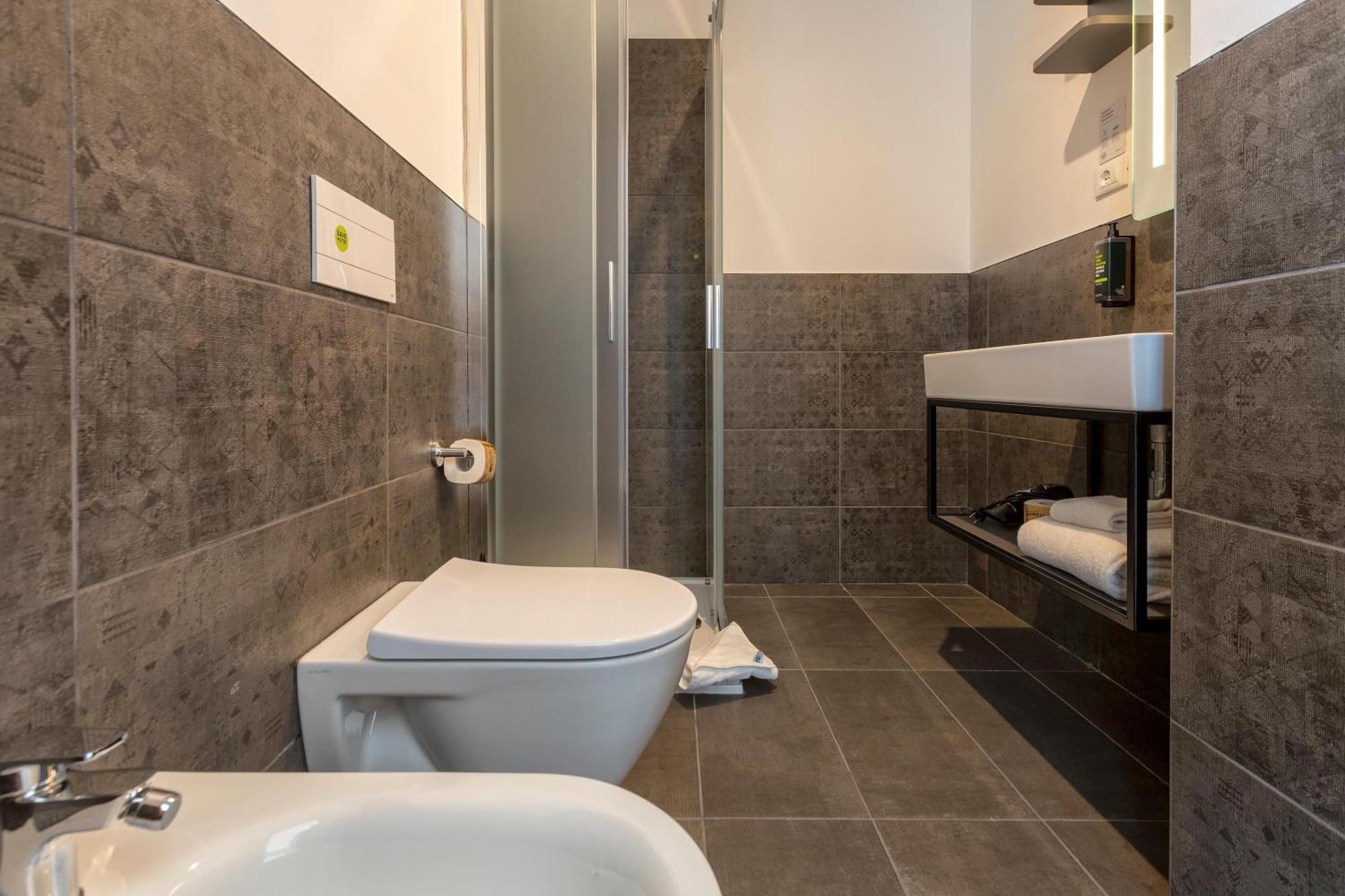B&B Hotel ساساري المظهر الخارجي الصورة