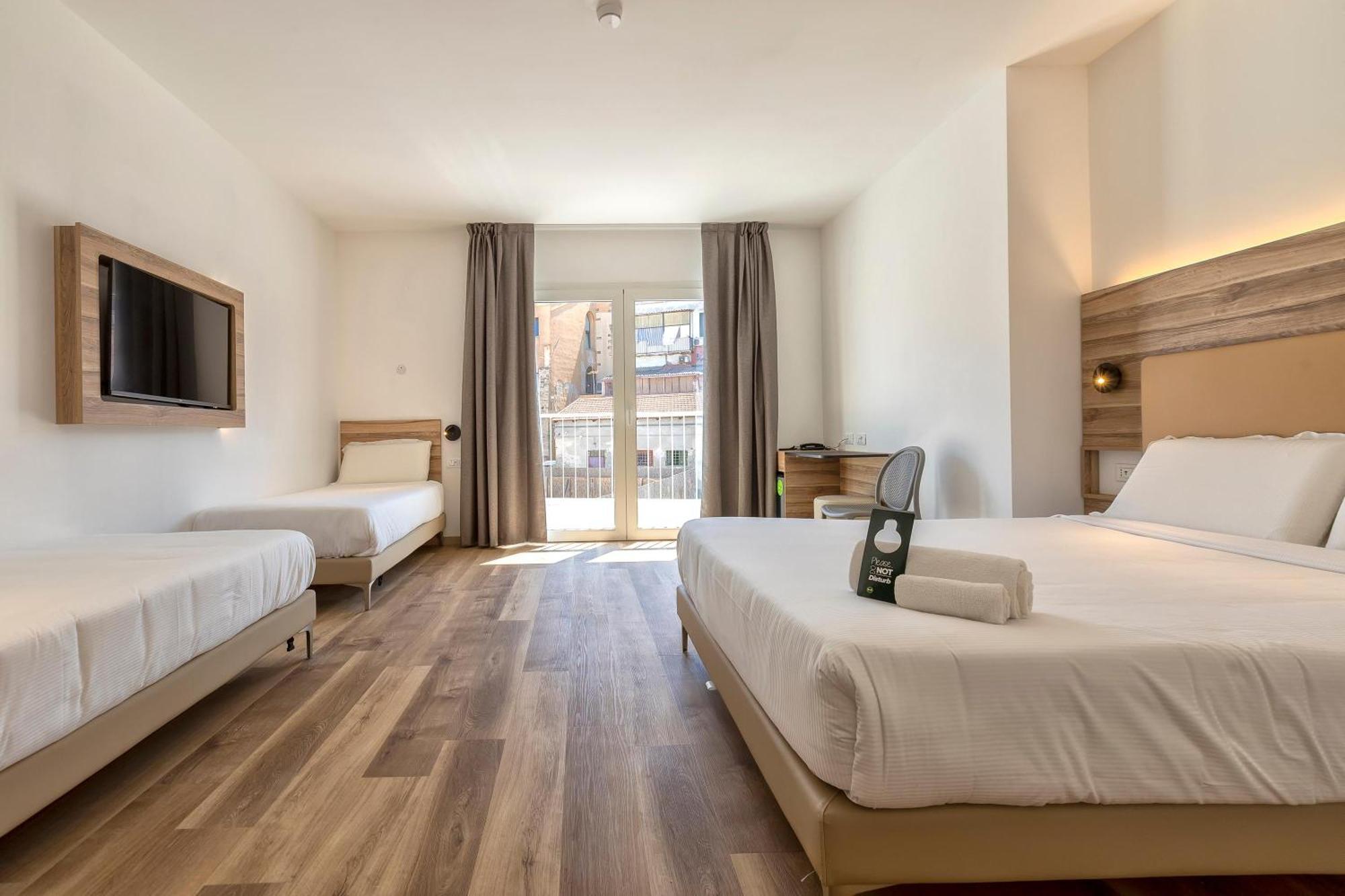 B&B Hotel ساساري المظهر الخارجي الصورة